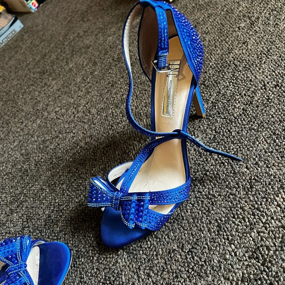 Inc T strap rhinestone bow heels - Picture 3 of 7